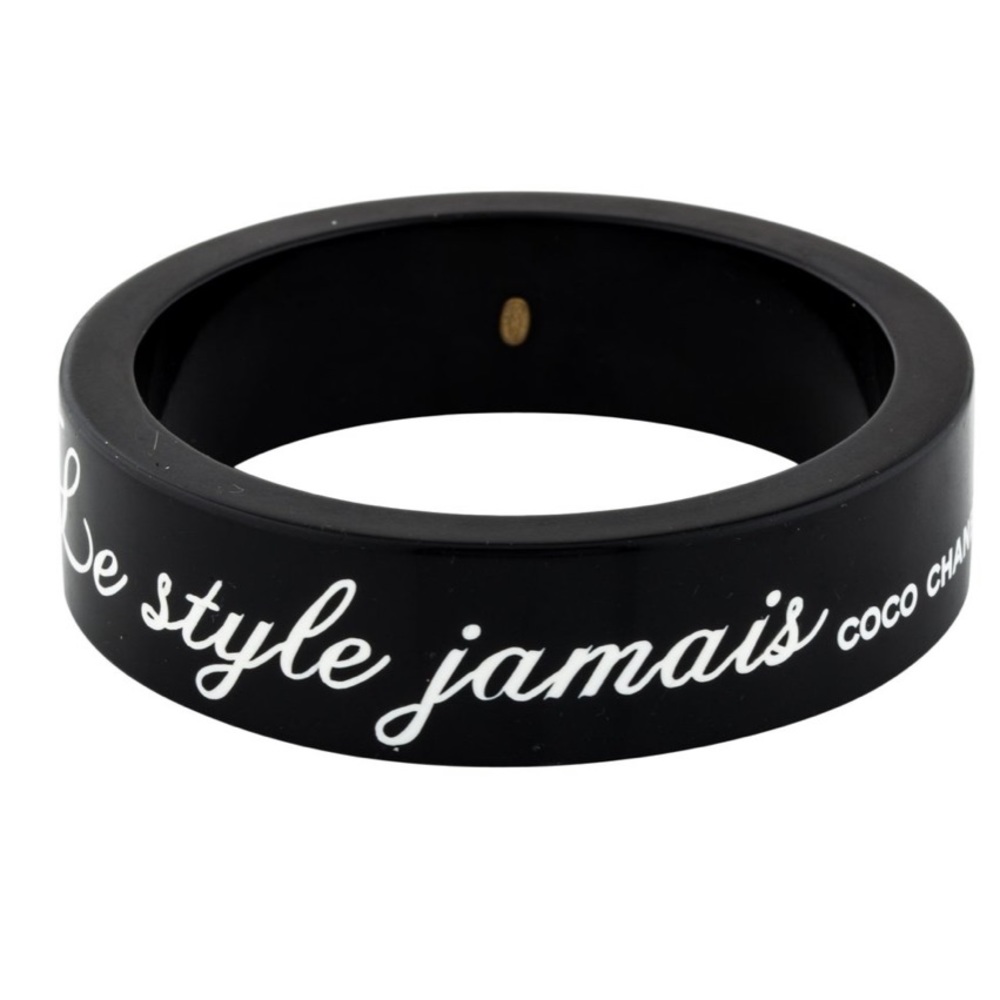 CHANEL La Mode Se Démode Bracelet